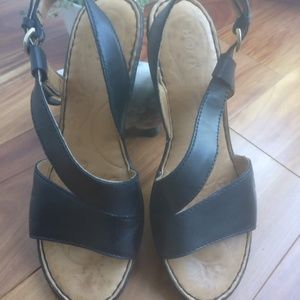 Born Leather Wedge Sandals 9
